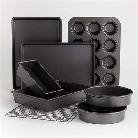 Chicago metallic professional bakeware